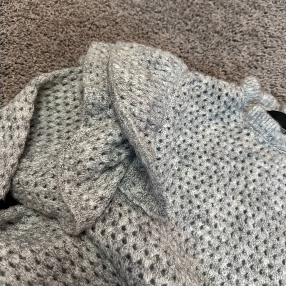 Anthropologie Broadway 38 Gray sweater Nwt - Picture 3 of 3